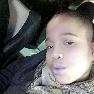 Meet your Posher, Kendall